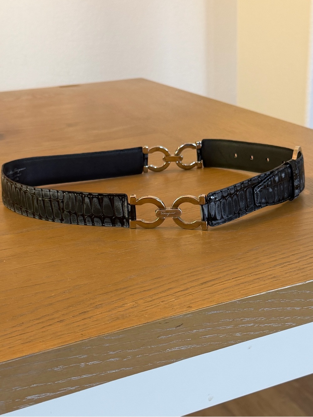 Salvatore Ferragamo Gancini Leather 32in Belt - Picture 9 of 9
